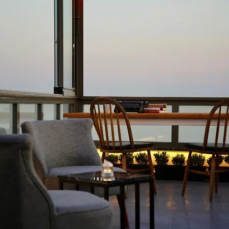 Hotel Bronte 3*