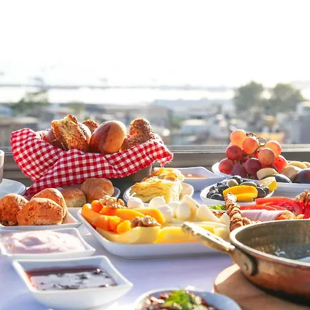 Bronte Hotel