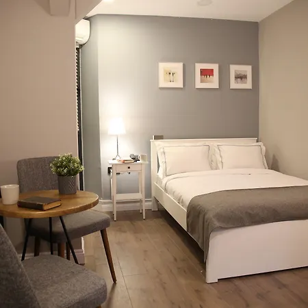 Bronte Hotel