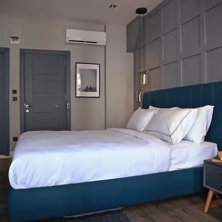 Bronte Hotel 3*